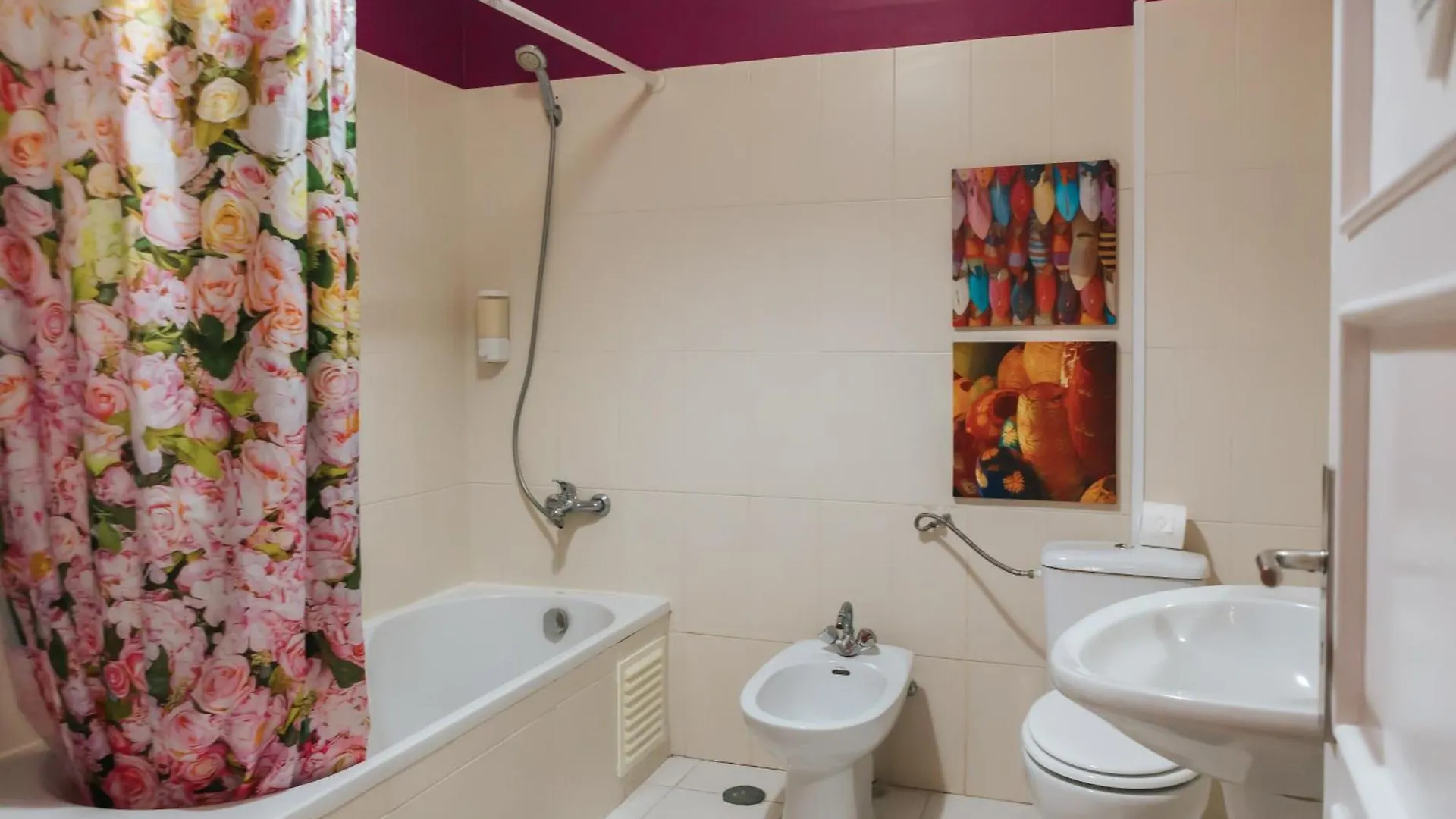 Aquilla Family Room 307 Lisbon Homestay