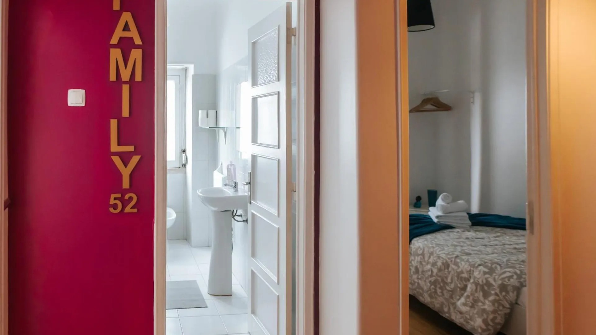 Aquilla Family Room 307 Lisbon Homestay
