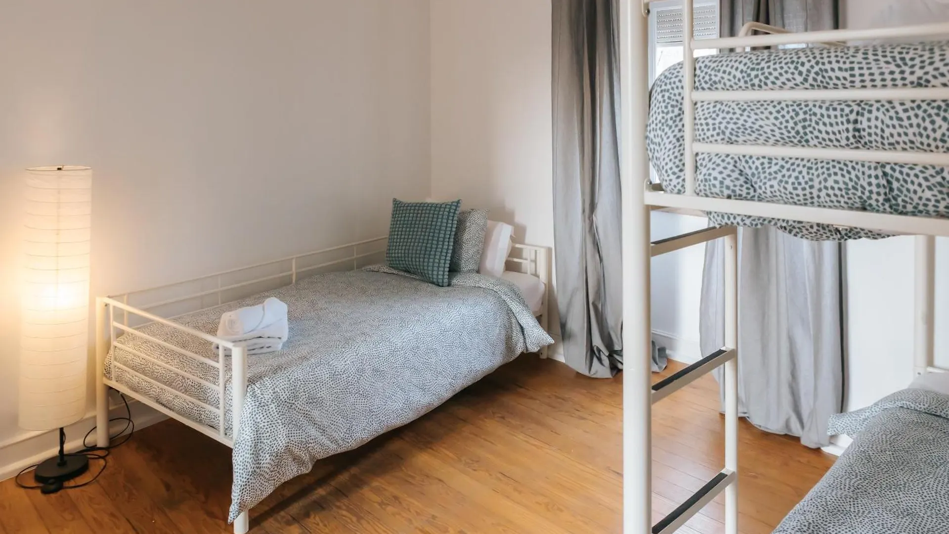 Homestay Aquilla Family Room 307 Lisbon